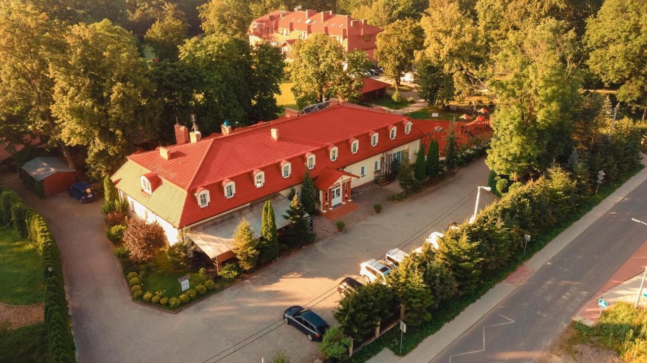 Dwor Ostoia Hotel Rymanow Exterior photo